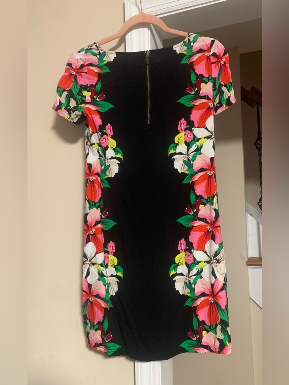 Old Navy Women Soft Black Tropical Floral Print Short Sleeve Shift Dress Size XS - Picture 5 of 8